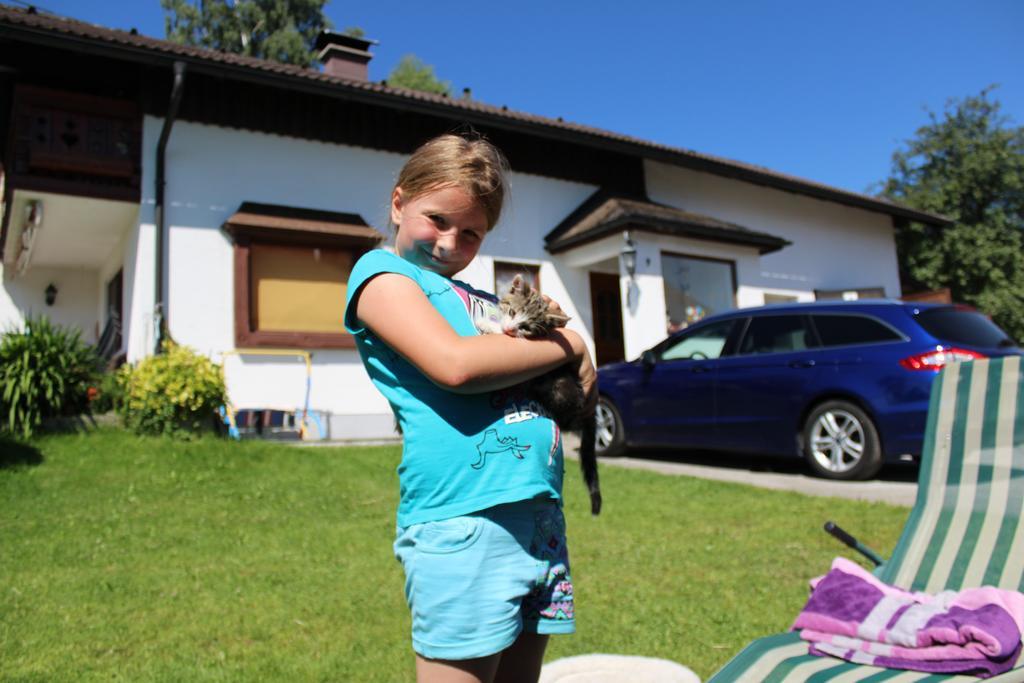Bauernhof Schink Villa Zell am Moos Luaran gambar